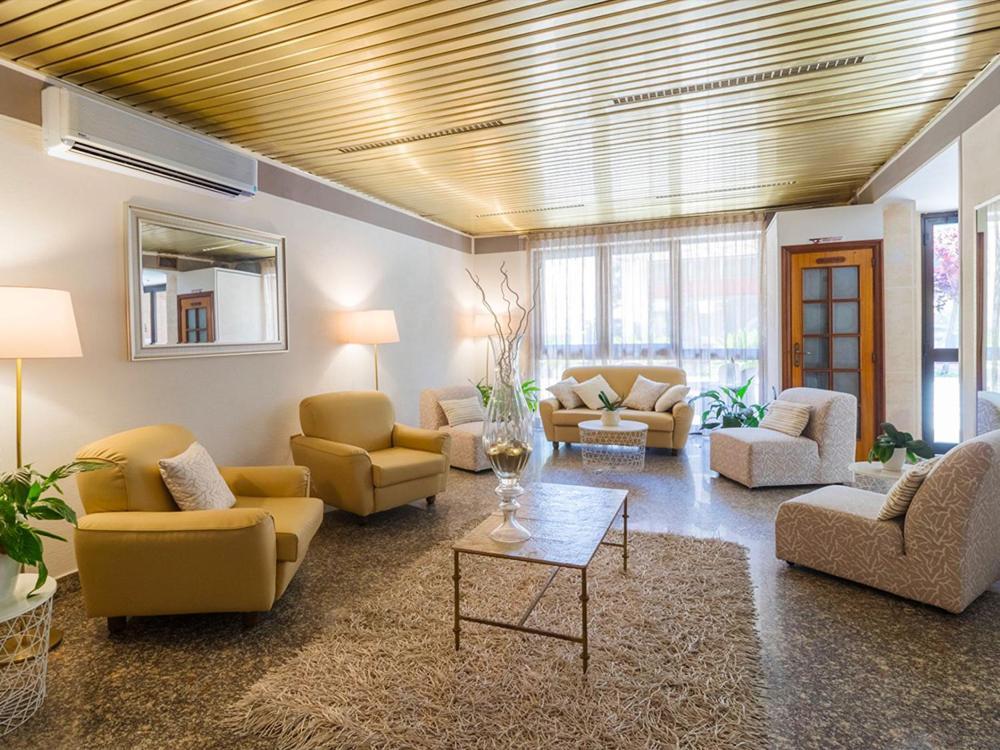 Hotel Corallo จูเลียโนวา ภายนอก รูปภาพ