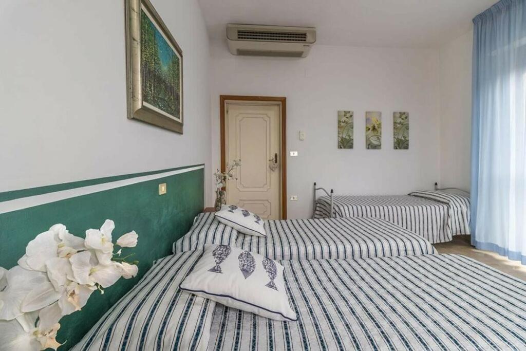Hotel Corallo จูเลียโนวา ภายนอก รูปภาพ
