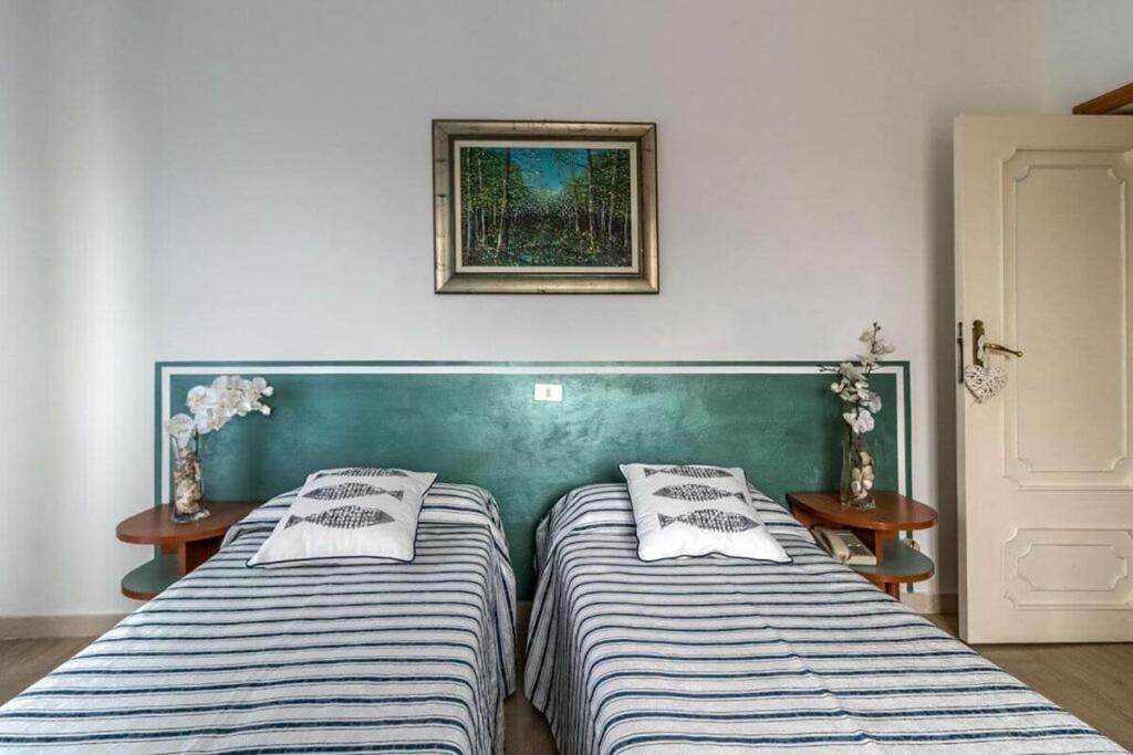 Hotel Corallo จูเลียโนวา ภายนอก รูปภาพ